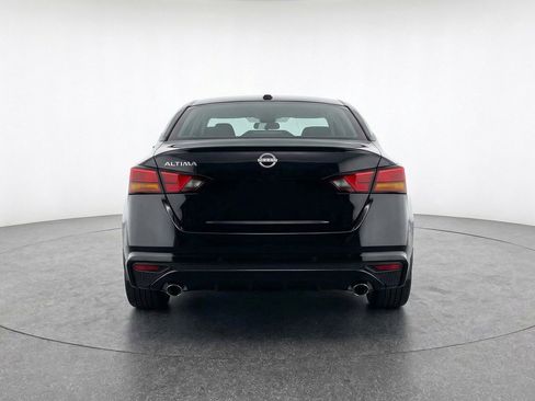 Used 2025 Nissan Altima 2.5 SV FWD image 7