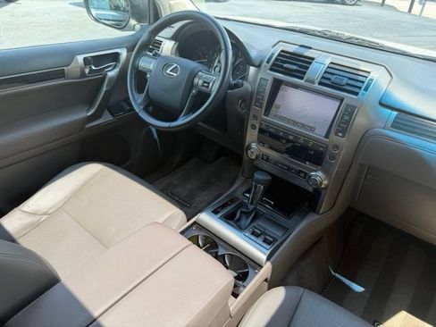 Used 2016 Lexus GX 460 w/ Navigation Package AWD/4WD image 27
