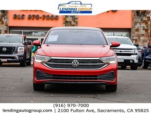 Used 2022 Volkswagen Jetta SE image 6
