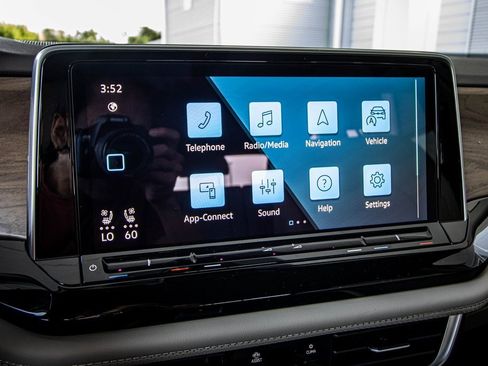 New 2026 Volkswagen Atlas SE image 5