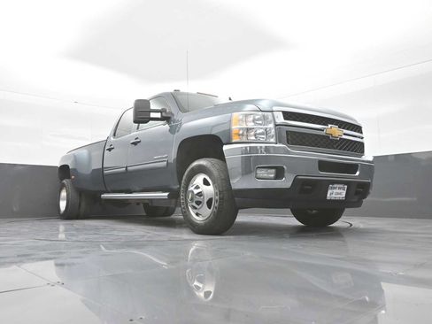 Used 2012 Chevrolet Silverado 3500 LTZ AWD/4WD image 40