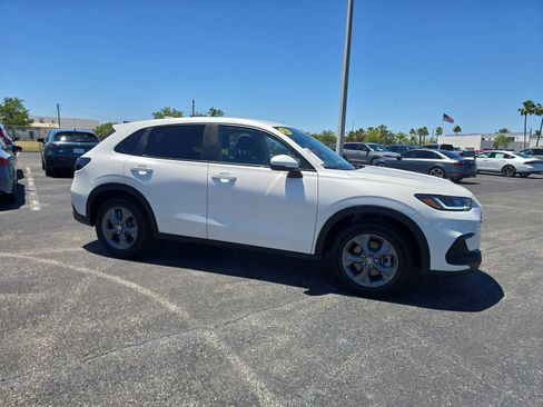 Used 2026 Honda HR-V LX image 2