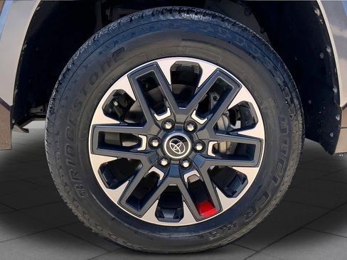 Used 2024 Toyota Tundra Limited w/ Power Package RWD image 11