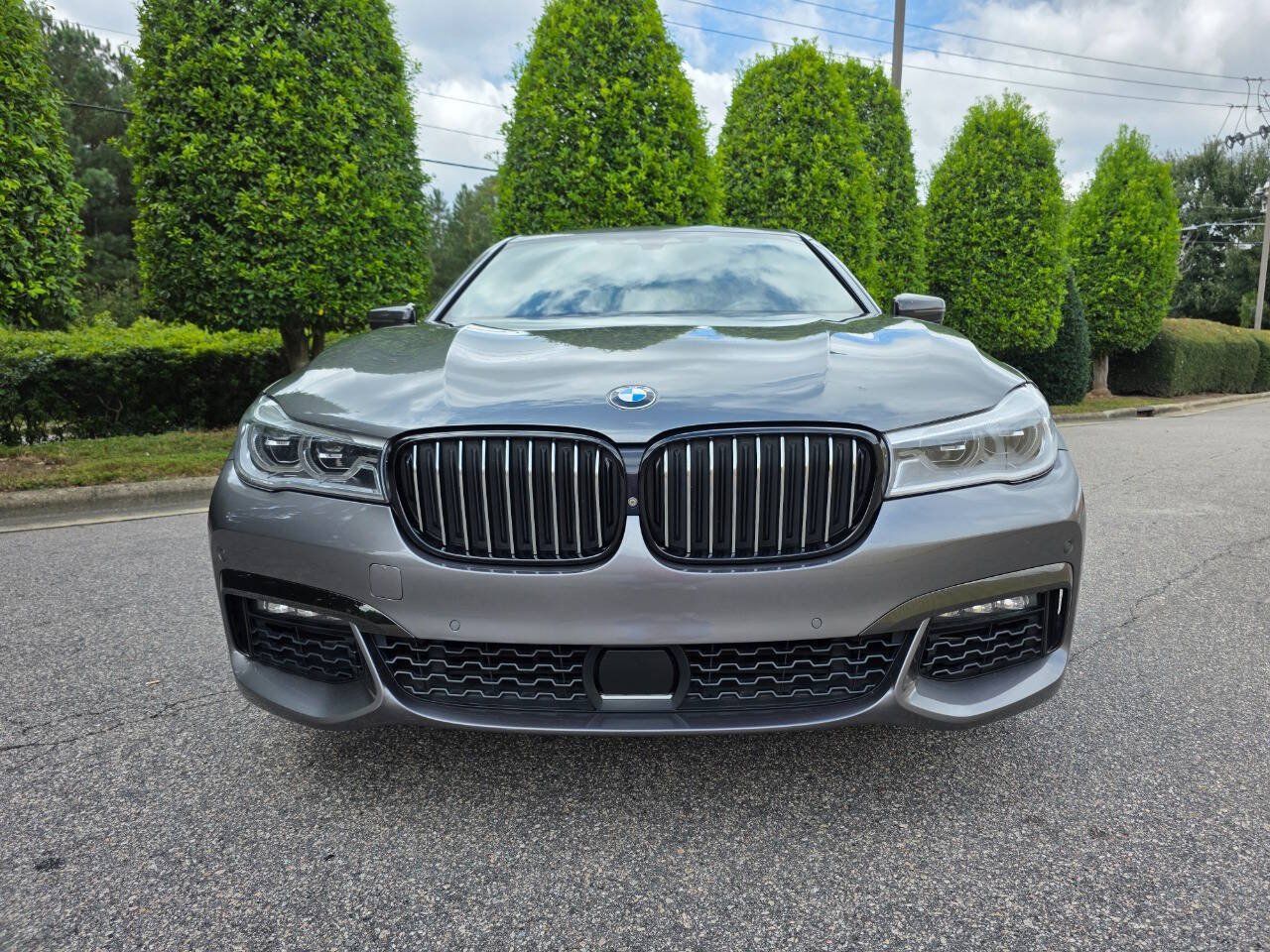 Used 2019 BMW 750i xDrive w/ Executive Package AWD/4WD image 8