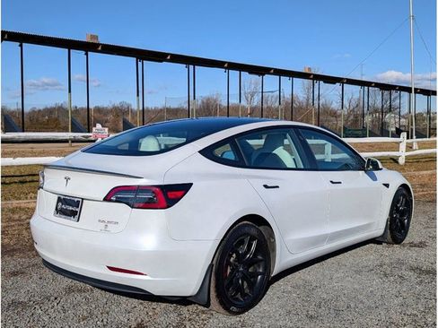 Used 2023 Tesla Model 3 Performance image 7