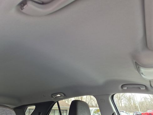 Used 2024 Chevrolet Equinox LT image 15