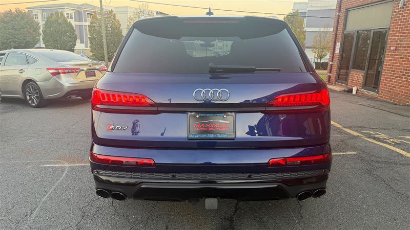 Used 2021 Audi SQ7 Premium Plus w/ Driver Assistance Package AWD/4WD image 16