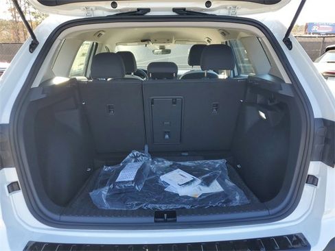 New 2026 Volkswagen Taos S image 8