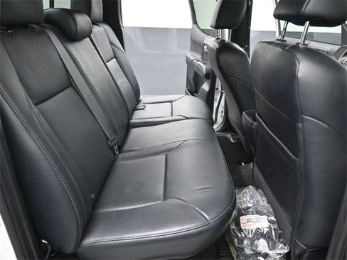 Used 2019 Toyota Tacoma TRD Off-Road image 14