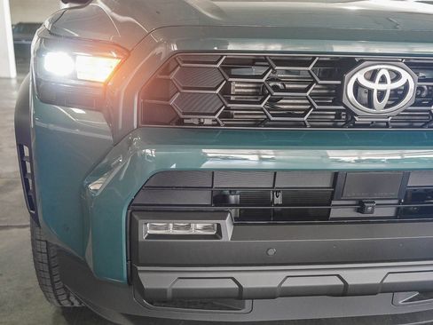 New 2026 Toyota 4Runner TRD Off-Road Premium AWD/4WD image 12
