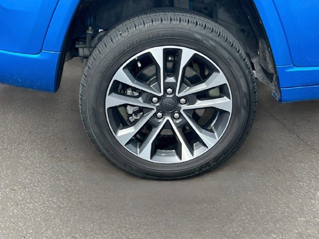 Used 2022 Jeep Grand Cherokee Overland AWD/4WD image 33