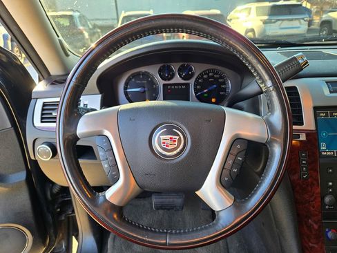 Used 2008 Cadillac Escalade AWD image 40