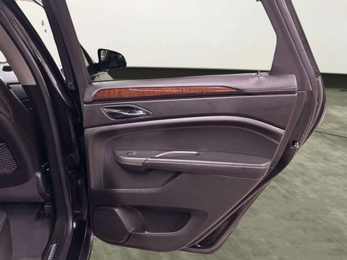 Used 2012 Cadillac SRX Luxury FWD image 19