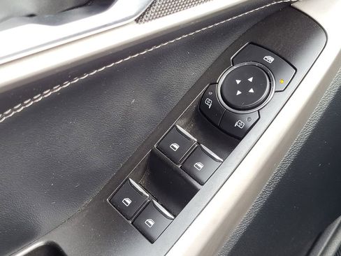 Certified 2022 Ford Explorer XLT image 26