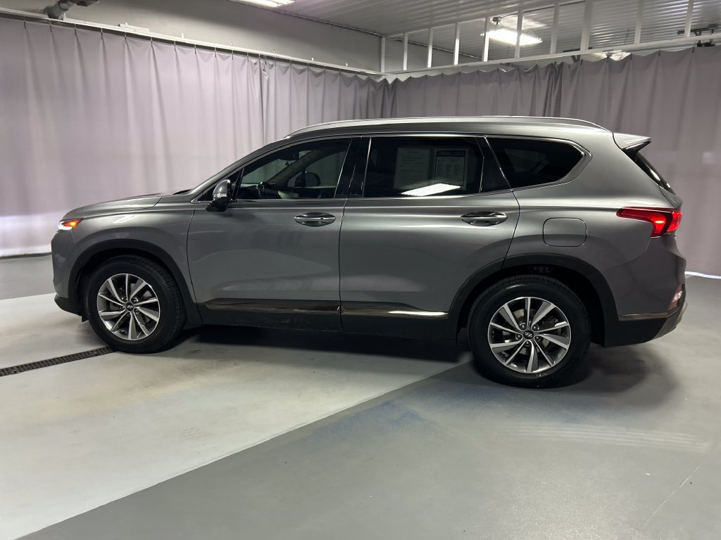 Used 2020 Hyundai Santa Fe Limited w/ Cargo Package FWD image 4