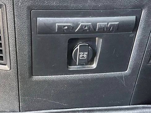 Used 2018 RAM 3500 Big Horn AWD/4WD image 14