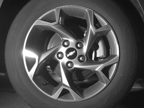 Used 2025 Chevrolet Trax LT w/ LT Convenience Package image 13