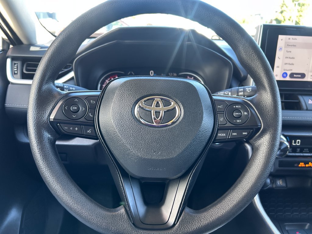 Certified 2025 Toyota RAV4 XLE AWD/4WD image 17
