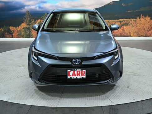 Used 2025 Toyota Corolla LE w/ LE Premium Package image 3