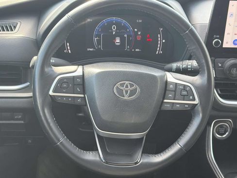 Used 2024 Toyota Grand Highlander AWD image 10
