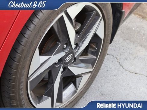 Used 2023 Hyundai Elantra Limited FWD image 23