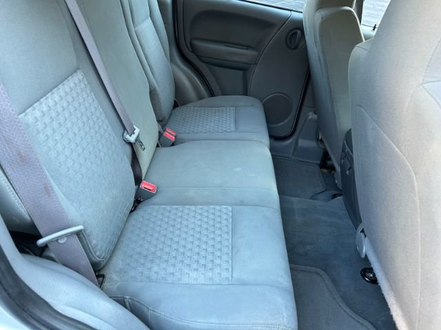 Used 2006 Jeep Liberty Sport AWD/4WD image 25