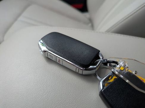 Used 2022 Kia Sorento S AWD/4WD image 35