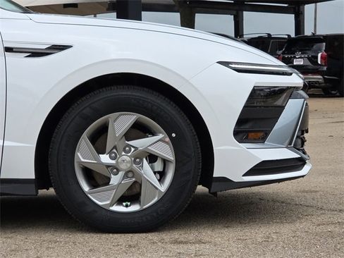 Certified 2025 Hyundai Sonata SE image 5