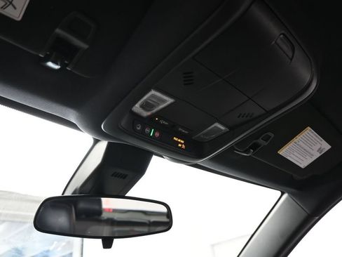 Used 2023 Chevrolet Equinox RS FWD image 21