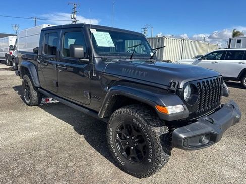 Used 2021 Jeep Gladiator Sport AWD/4WD image 3