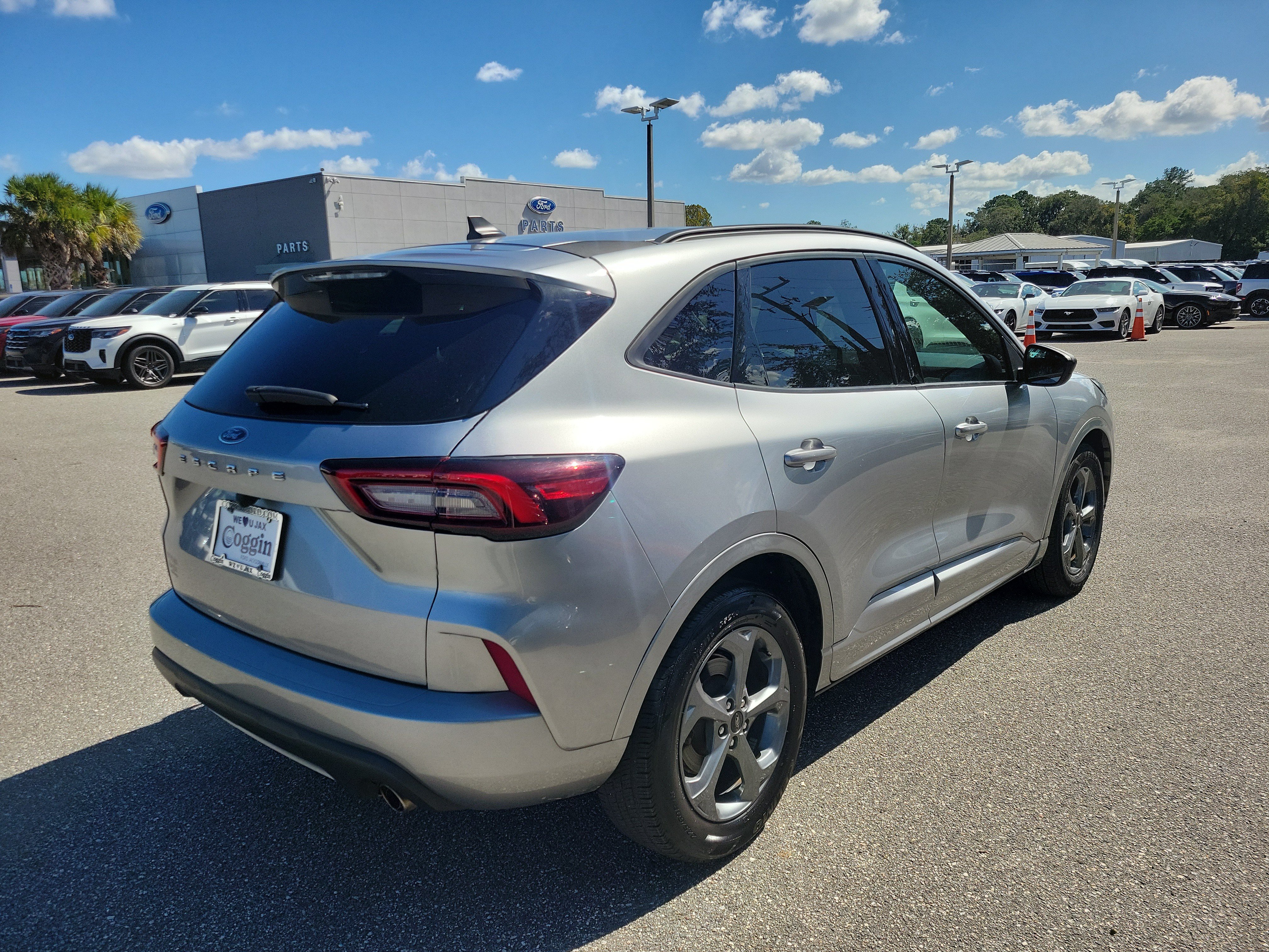 Used 2024 Ford Escape ST-Line FWD image 3