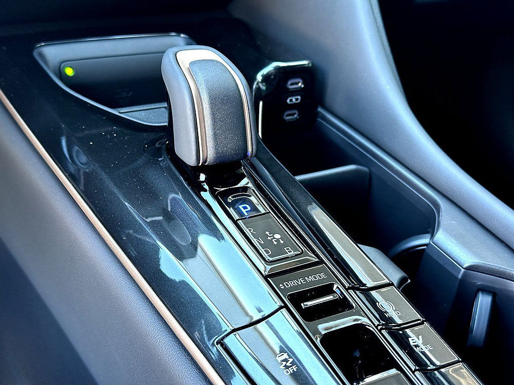 New 2026 Toyota Crown AWD/4WD image 13
