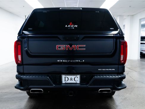 Used 2023 GMC Sierra 1500 Denali w/ Denali Reserve Package AWD/4WD image 5