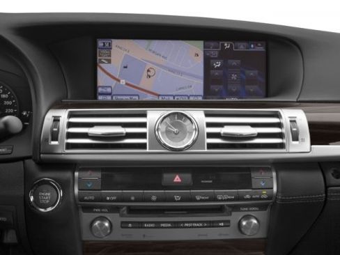 Used 2017 Lexus LS 460 image 10