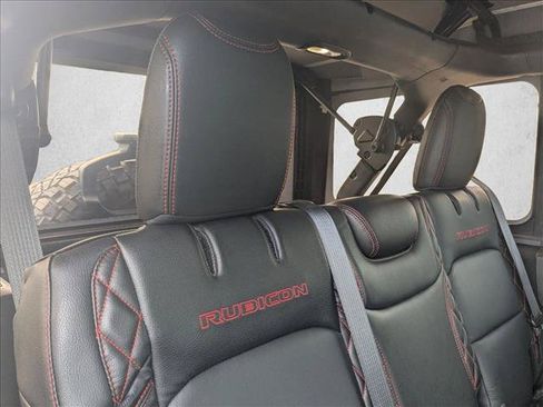 Used 2021 Jeep Wrangler Unlimited Rubicon w/ LED Lighting Group AWD/4WD image 17