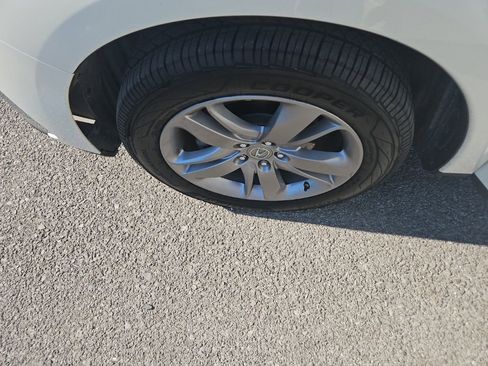 Used 2019 Acura RDX AWD w/ Advance Package image 13