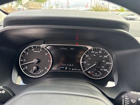 Certified 2025 Nissan Rogue S image 15