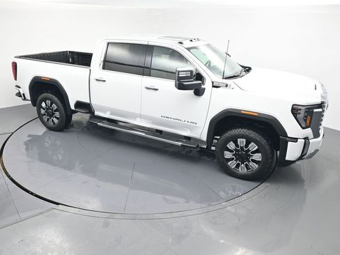 New 2026 GMC Sierra 3500 Denali w/ Denali Reserve Package image 30