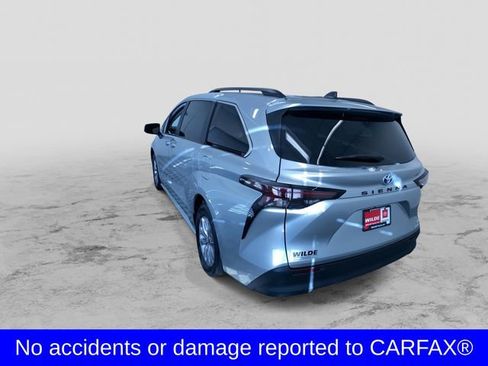 Certified 2024 Toyota Sienna XLE image 7