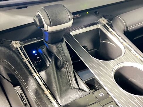 Used 2025 Toyota Sienna XLE image 25