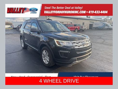 Used 2018 Ford Explorer XLT image 1