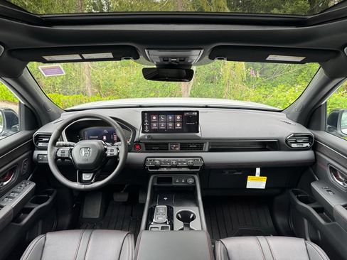 New 2026 Honda Pilot Black Edition image 5