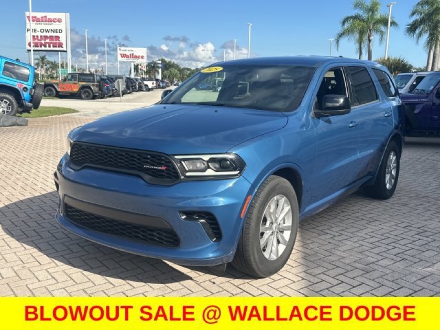 Certified 2025 Dodge Durango GT RWD image 3