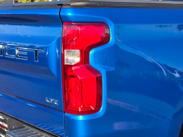 Used 2023 Chevrolet Silverado 1500 LTZ w/ LTZ Premium Package AWD/4WD image 34