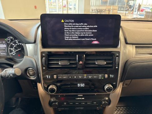 Used 2022 Lexus GX 460 Premium image 30