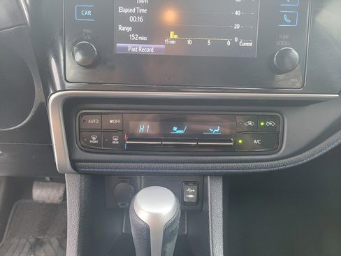 Used 2017 Toyota Corolla SE w/ Carpet Mat Package (TMS) image 22