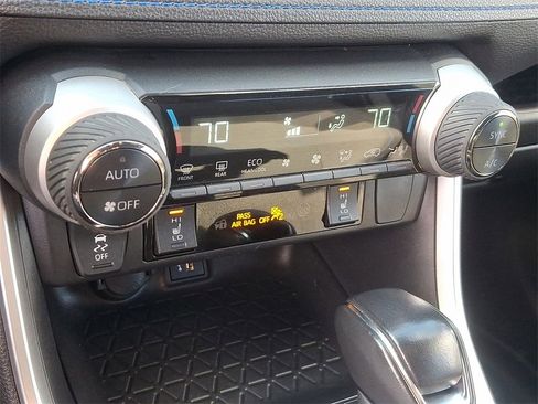 Used 2024 Toyota RAV4 SE w/ Weather Package image 15