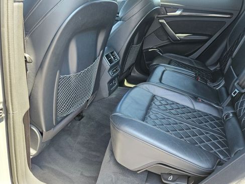Used 2019 Audi SQ5 Premium Plus w/ Premium Plus Package AWD/4WD image 19