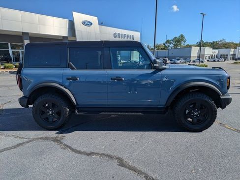 New 2025 Ford Bronco Outer Banks image 3