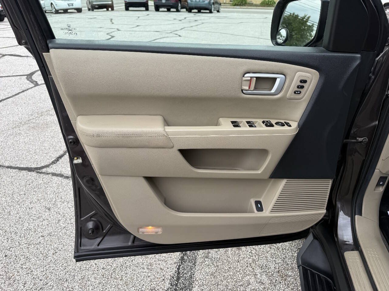 Used 2012 Honda Pilot Touring image 17